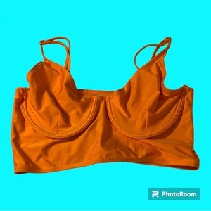 Topshop swim top
Size 36B
Small black stain on one strap